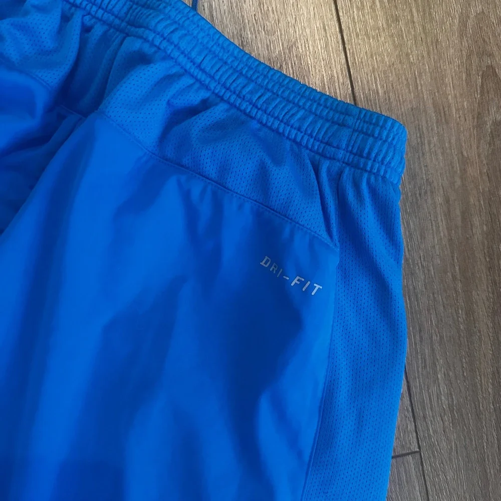 Nike Dri-FIT Men Blue Athletic Basketball Training Shorts 398513-406 Size Medium